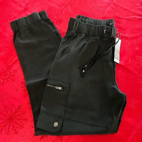 Banana Republic Factory Cargo Jogger BLACK - Picture 4 of 6